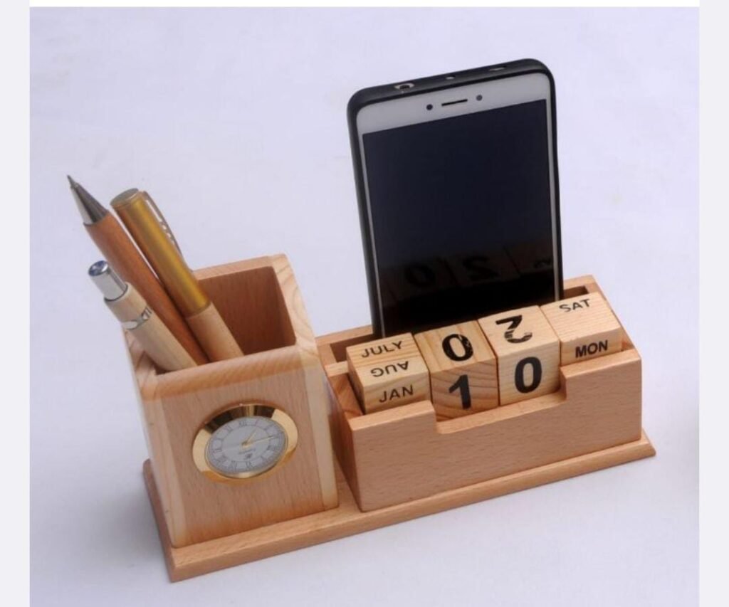 wooden pen stand